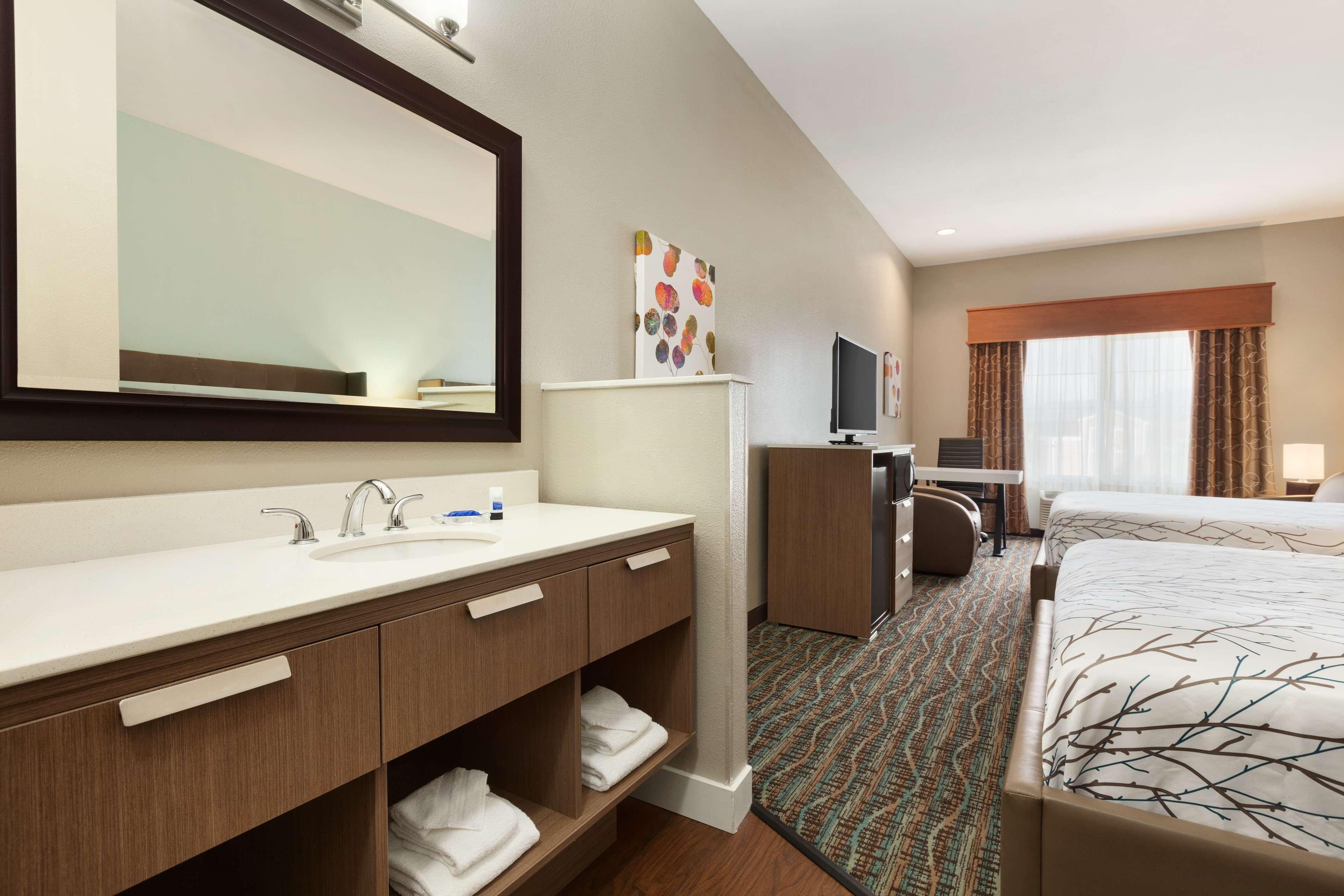 Best Western Plus Peppertree Inn At Omak Esterno foto