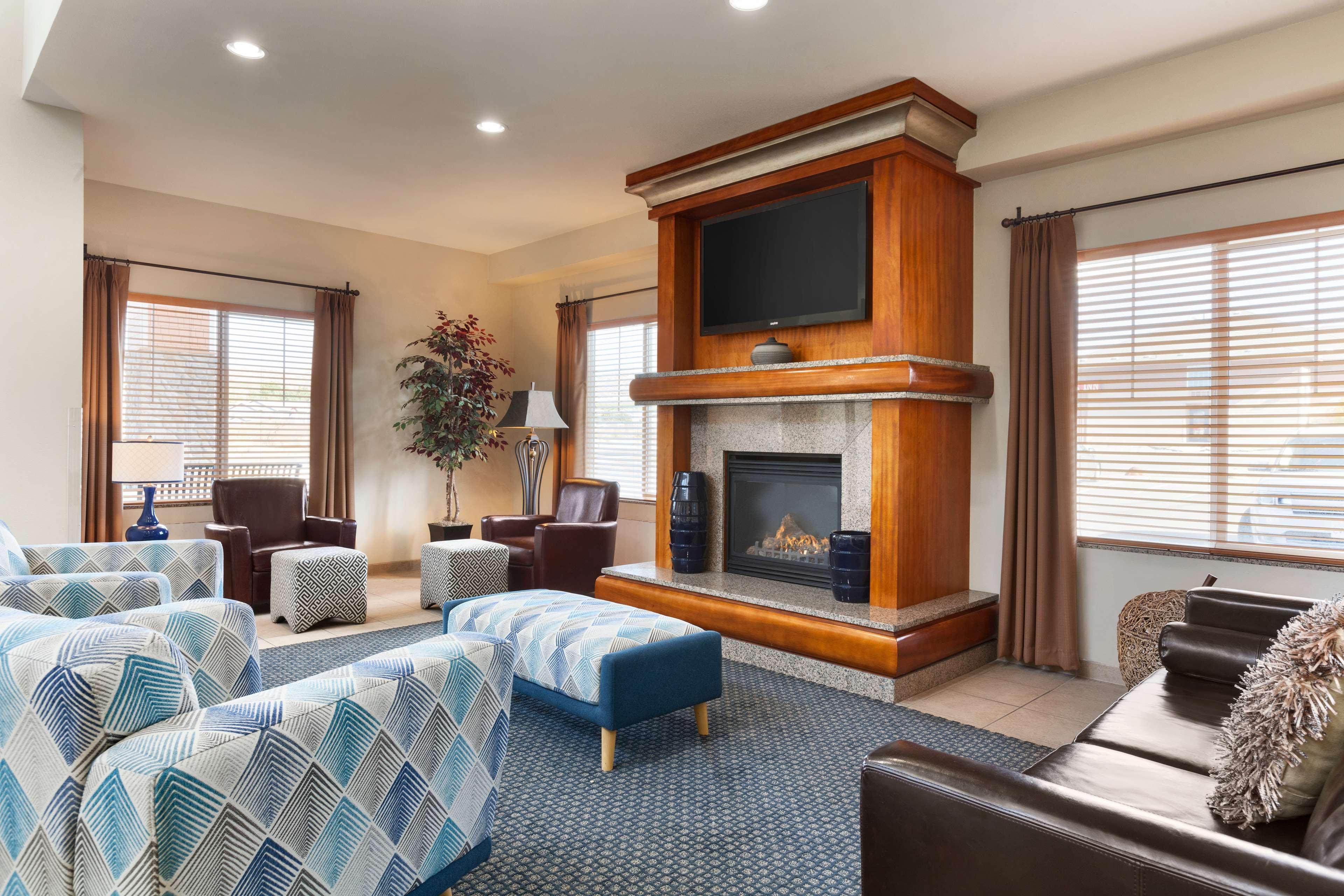Best Western Plus Peppertree Inn At Omak Esterno foto