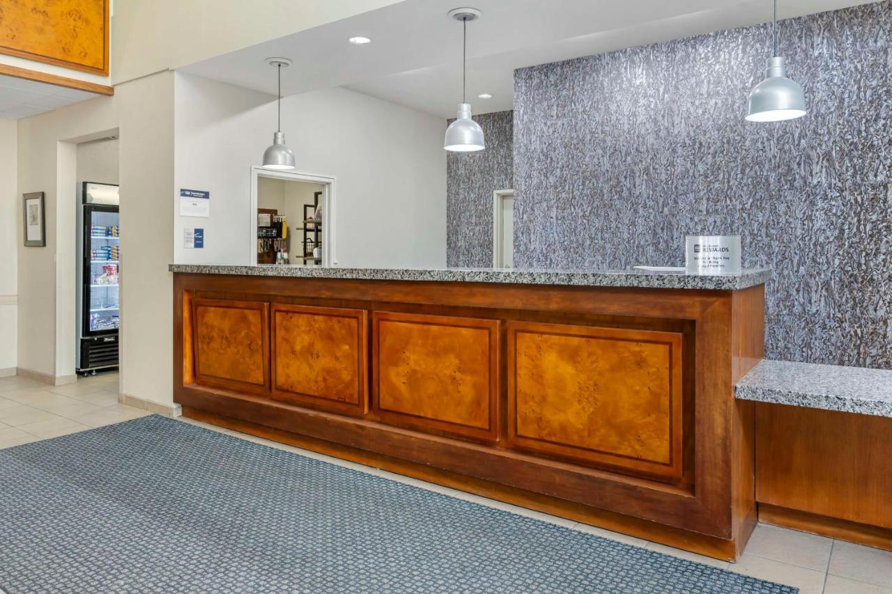 Best Western Plus Peppertree Inn At Omak Esterno foto