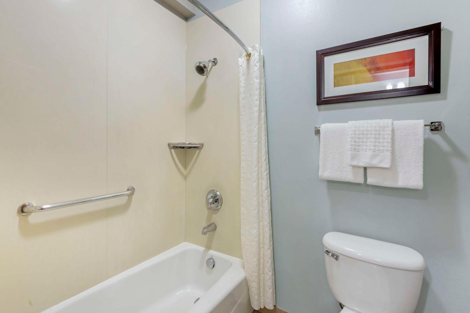 Best Western Plus Peppertree Inn At Omak Esterno foto