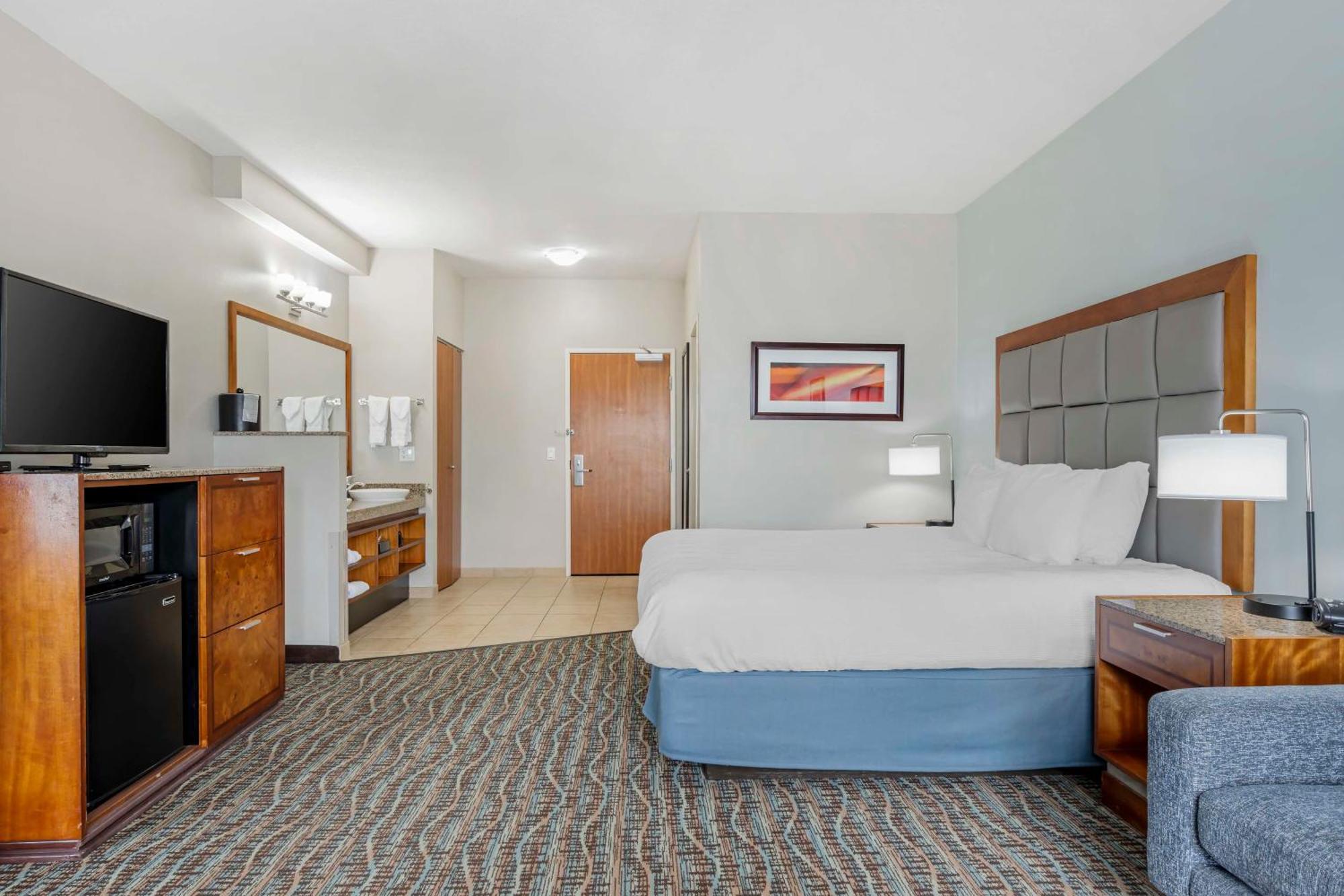Best Western Plus Peppertree Inn At Omak Esterno foto