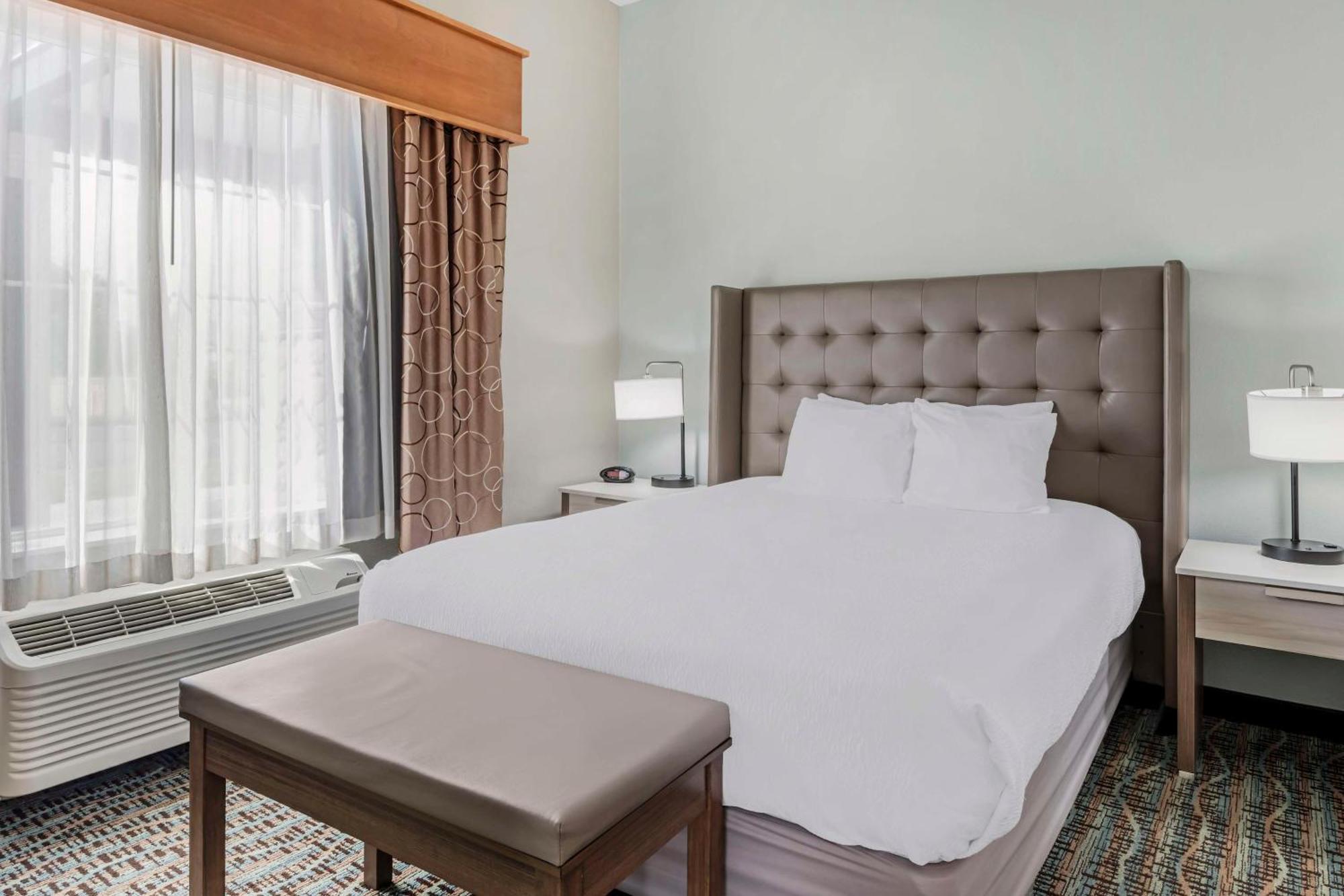 Best Western Plus Peppertree Inn At Omak Esterno foto