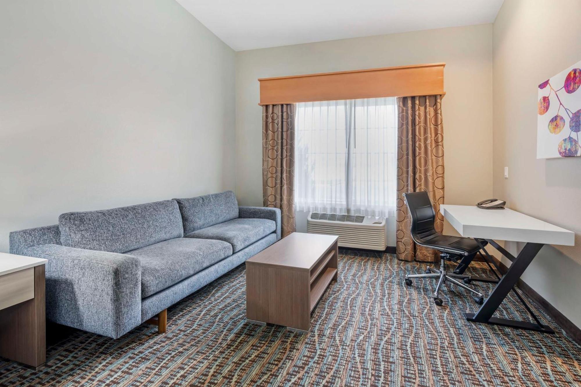 Best Western Plus Peppertree Inn At Omak Esterno foto