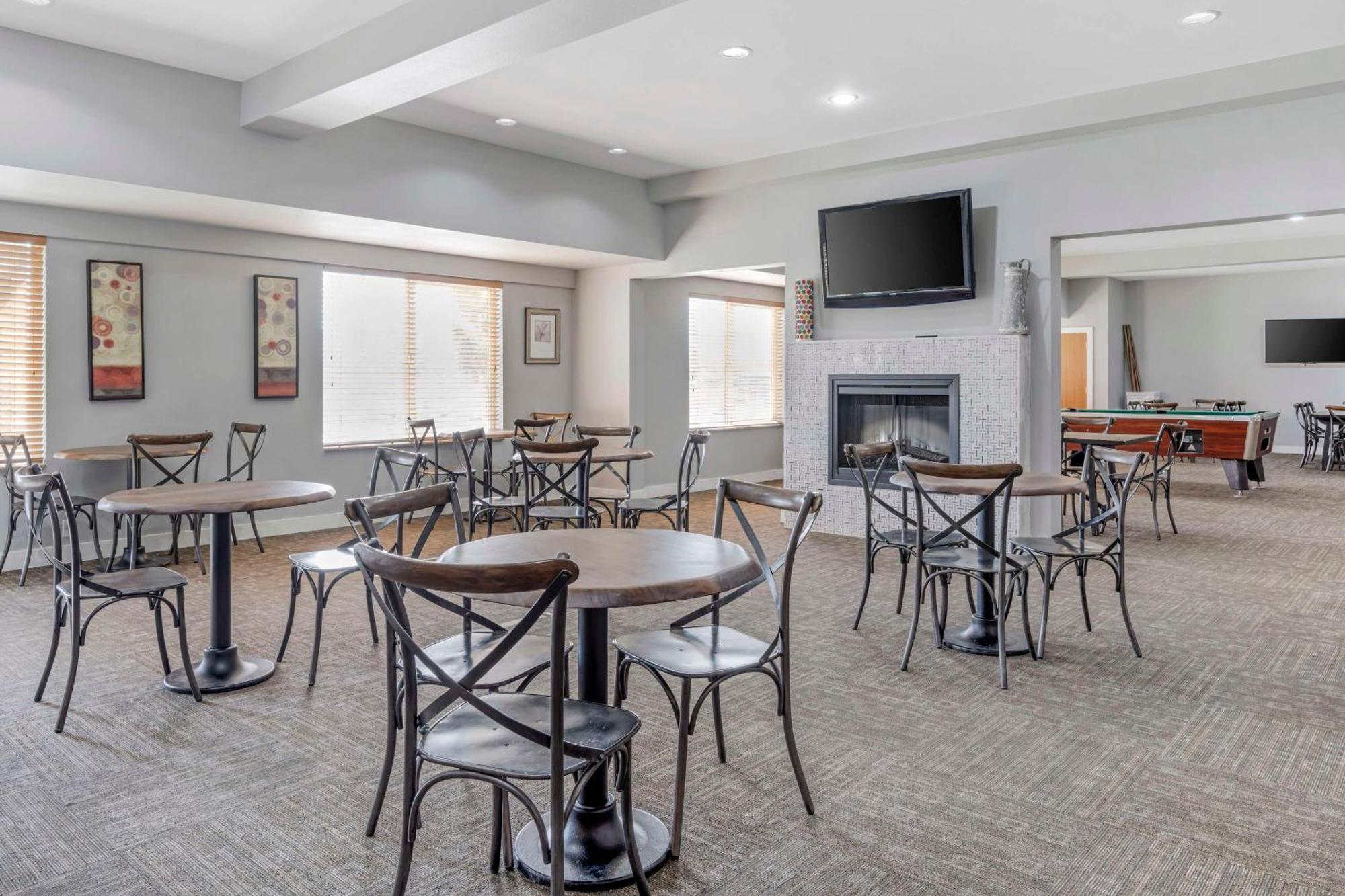 Best Western Plus Peppertree Inn At Omak Esterno foto