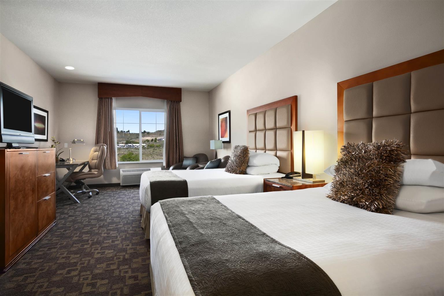 Best Western Plus Peppertree Inn At Omak Esterno foto
